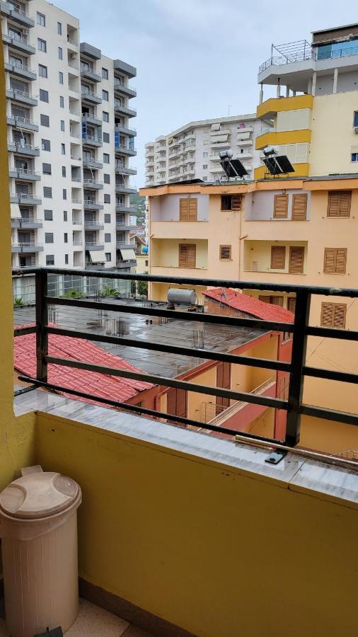 Charming Apartment Lushnjë Екстериор снимка