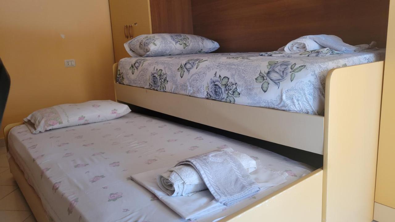 Charming Apartment Lushnjë Екстериор снимка