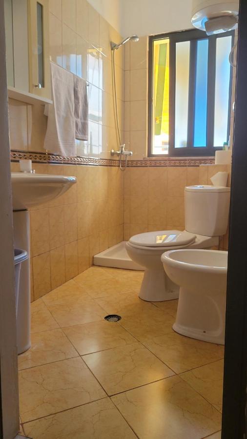 Charming Apartment Lushnjë Екстериор снимка