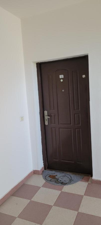 Charming Apartment Lushnjë Екстериор снимка