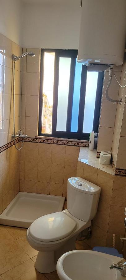 Charming Apartment Lushnjë Екстериор снимка